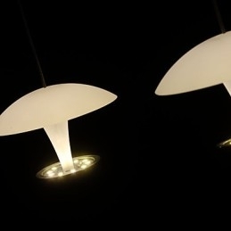 Luminária pendente de metal com pintura moderna