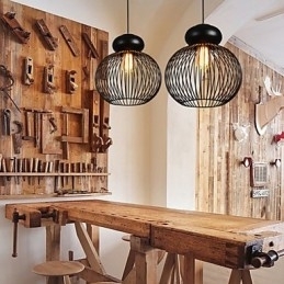 Luminária pendente de metal com design retrô