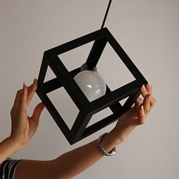 Lustre criativo contemporâneo e contraído de ferro forjado com lâmpadas de cabeça única