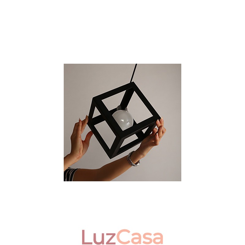 Lustre criativo contemporâneo e contraído de ferro forjado com lâmpadas de cabeça única