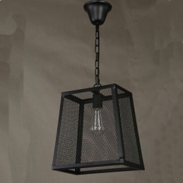 Um lustre de ferro forjado retrô industrial Wind Cafe com cobertura de rede