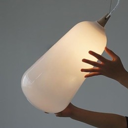 Luminária Pendente Garrafa de Vidro Branco Leite Curva Natural