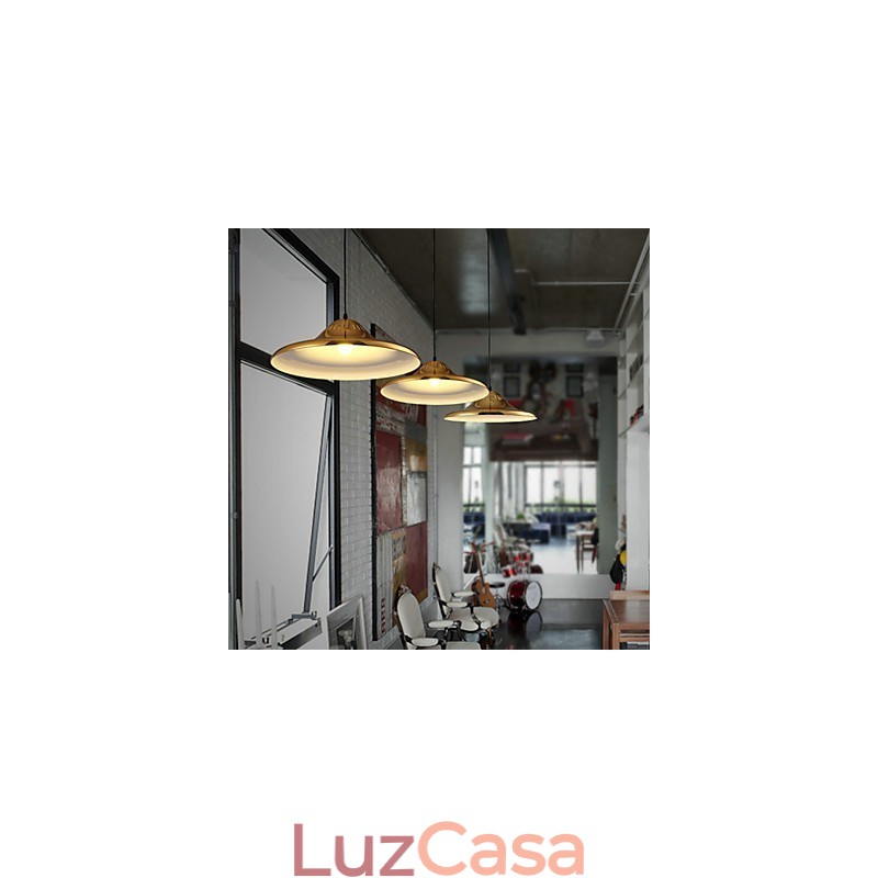 Luz pendente de metal country gold garagem