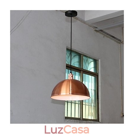 Um lustre de ferro retrô exclusivo