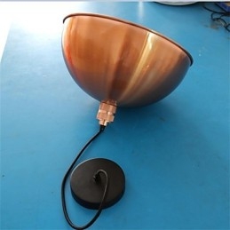 Um lustre de ferro retrô exclusivo