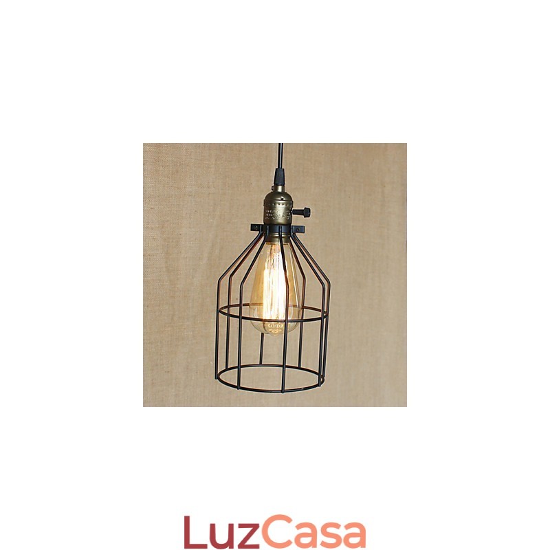 Indústria rural americana contratou uma única cabeça de lustre de ferro pequeno e criativo