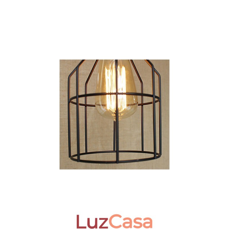 Indústria rural americana contratou uma única cabeça de lustre de ferro pequeno e criativo