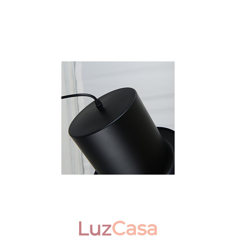 Luminária pendente de metal com pintura retrô para garagem