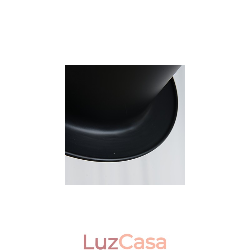 Luminária pendente de metal com pintura retrô para garagem