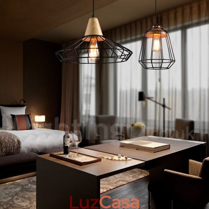 Luminária pendente de madeira e metal country