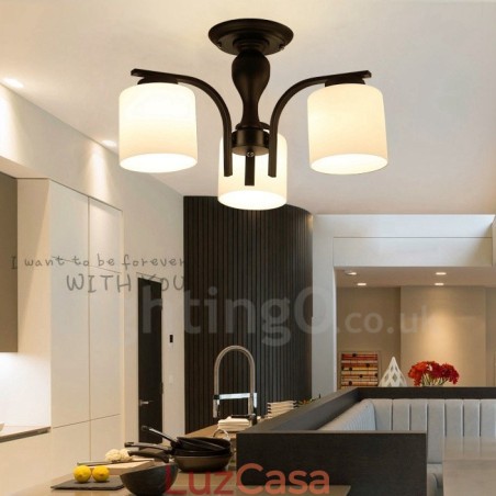 Lustre de metal integrado com 3 luzes e cúpula de vidro Lustre de metal integrado com 3 luzes e cúpula de vidro