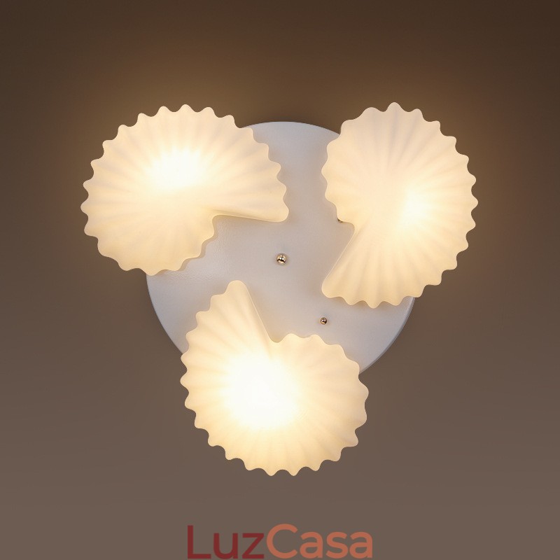 Lustre Integrado Clássico Tradicional de 3 Luzes com Sombra de Vidro