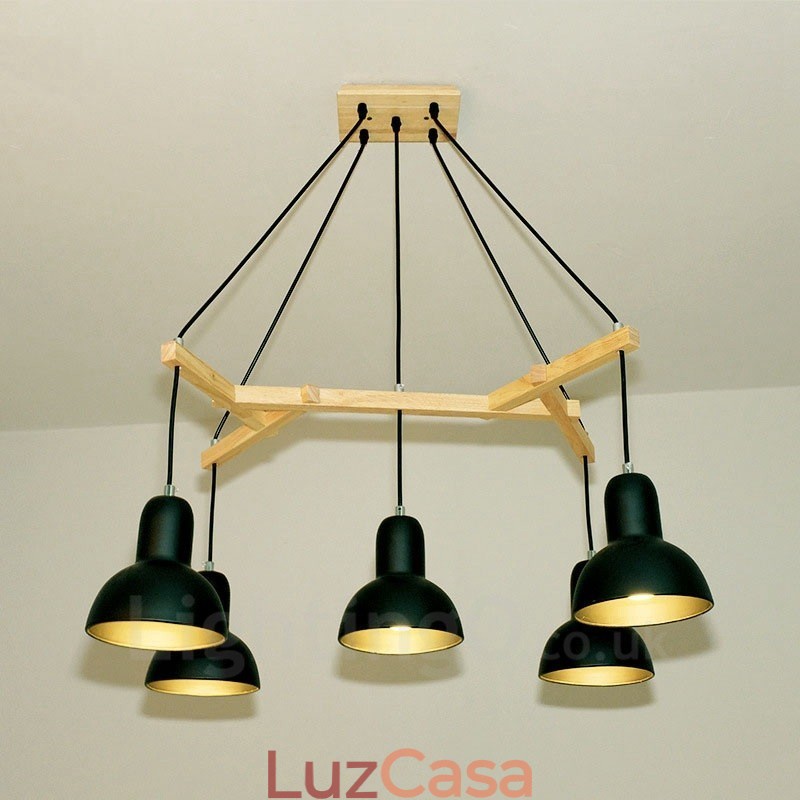 Luminária pendente moderna contemporânea de madeira com 5 luzes e cúpula de ferro