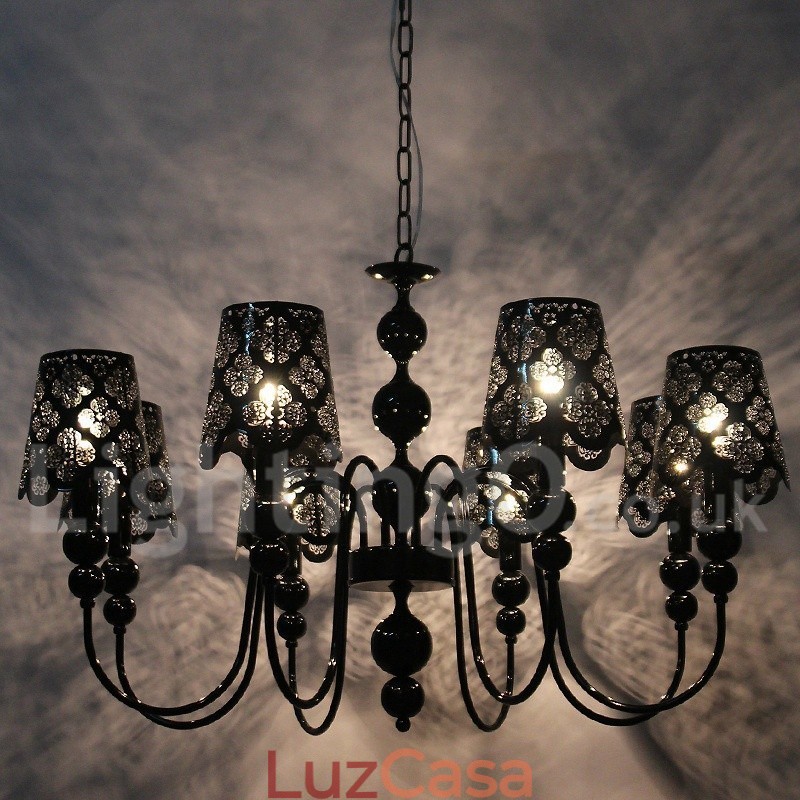 Lustre moderno contemporâneo de 8 luzes estilo vela preta vazada