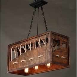 Lustre de madeira minimalista