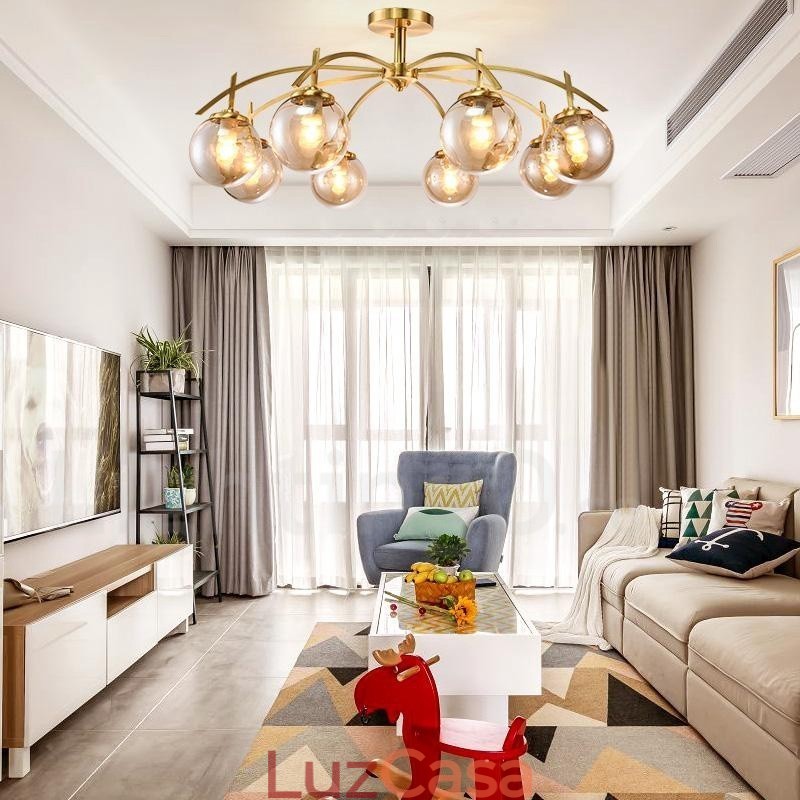 Lustre de pingente de latão luxuoso retrô rústico de 8 luzes com cúpula de vidro