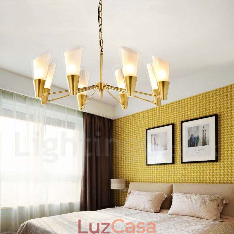 Lustre de pingente de latão luxuoso retrô rústico de 8 luzes com cúpula de vidro