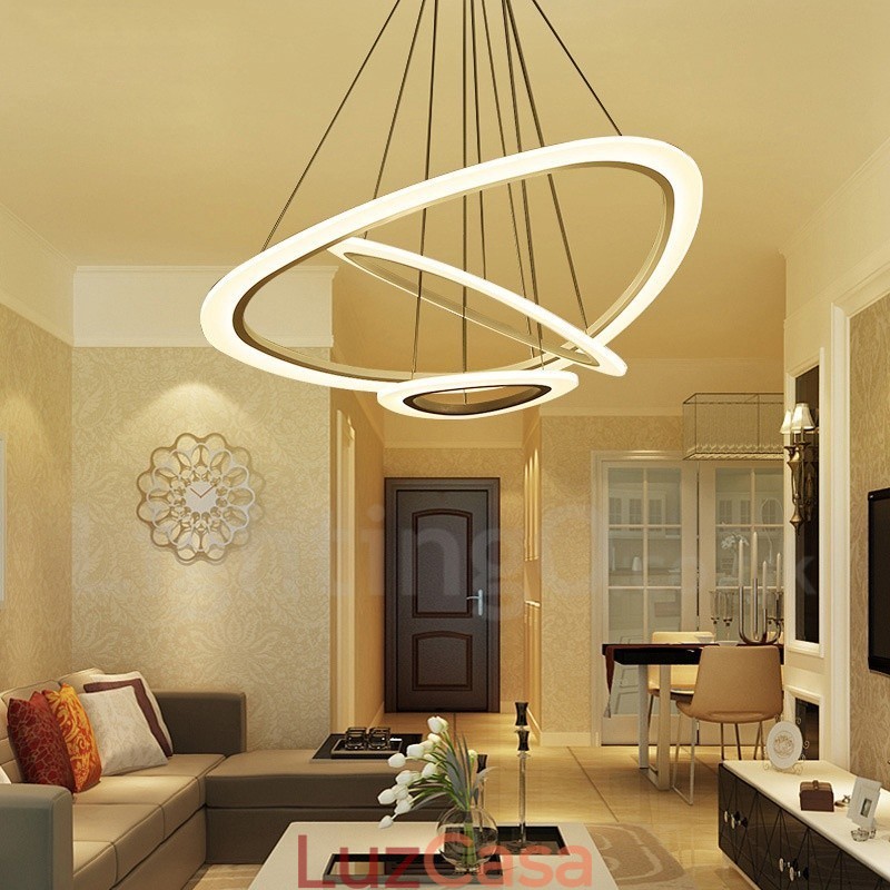 Luminária pendente moderna contemporânea de liga de alumínio com 3 luzes, regulável com controle remoto e sombra de acrílico