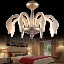 Lustre moderno contemporâneo regulável de aço com 8 luzes e cúpula de acrílico