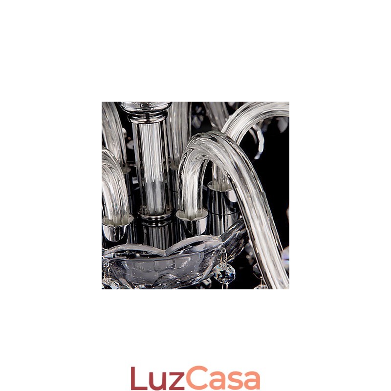 Lustre de luxo com 6 luzes em destaque