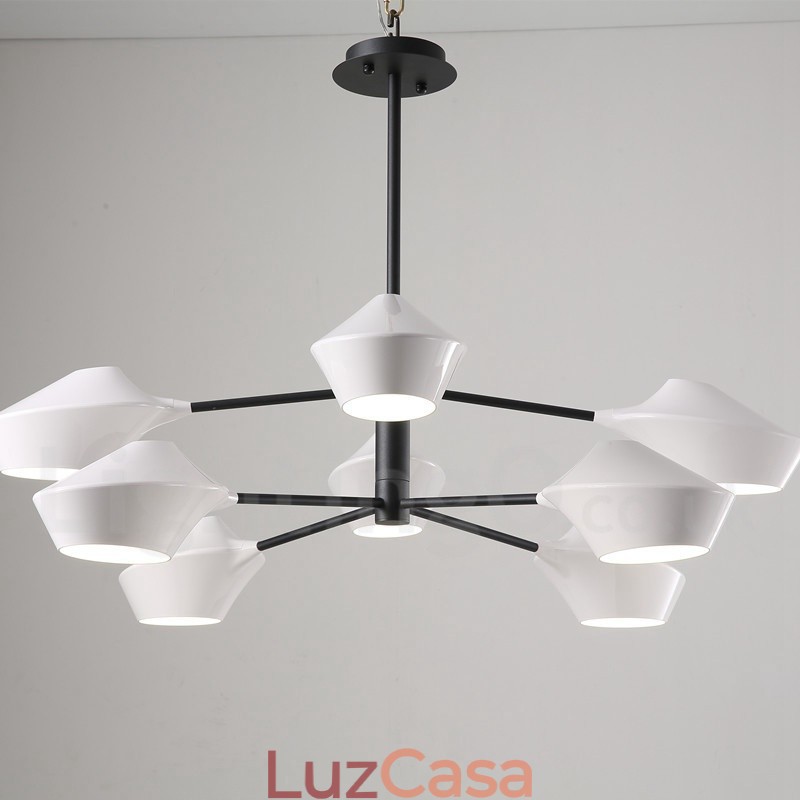 Lustre moderno e contemporâneo com cúpulas de acrílico branco e preto
