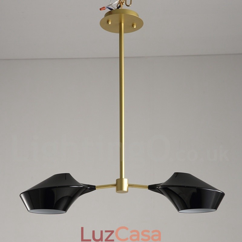 Lustre moderno e contemporâneo com cúpulas de acrílico branco e preto
