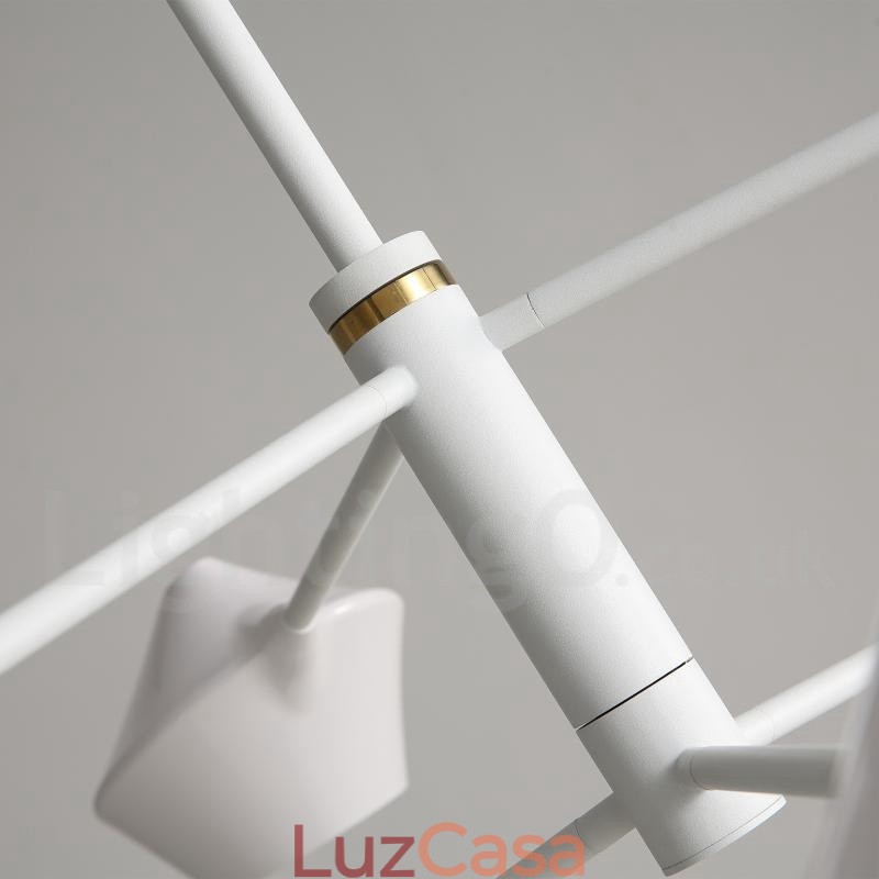 Lustre moderno e contemporâneo com cúpulas de acrílico branco e preto