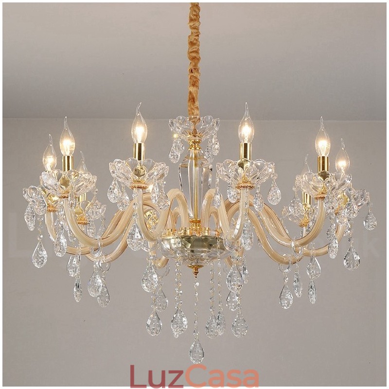 Lustre de ouro com lustre de vela de cristal transparente