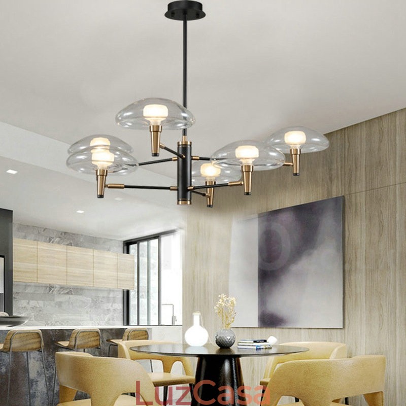 Lustre de 6 luzes com acabamento pintado galvanizado e cúpulas de vidro