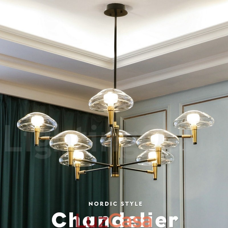 Lustre de 8 luzes com acabamento pintado galvanizado e cúpulas de vidro