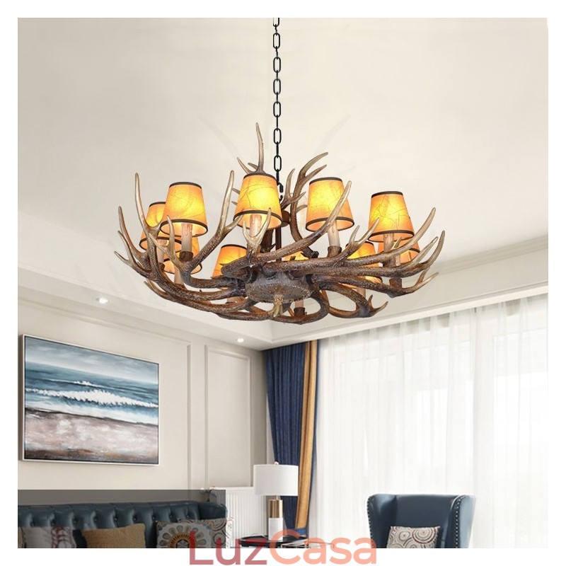 Lustre antigo de chifre retrô com abajures