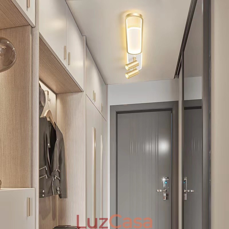 Luminária de teto longa nórdica com faixa longa e brilhante