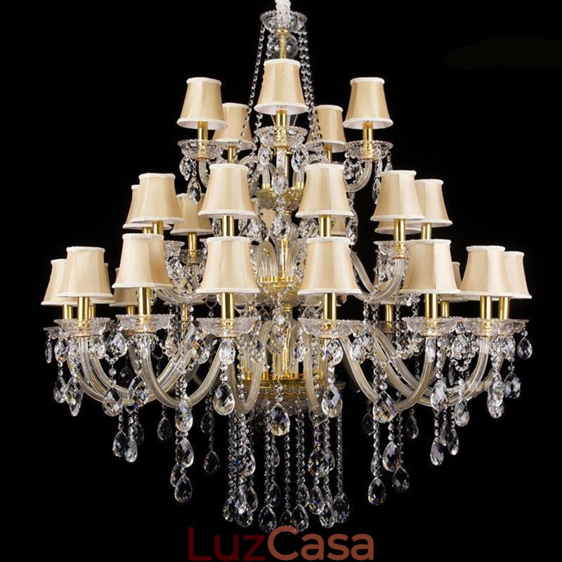 Lustre de cristal europeu com 32 luzes de teto