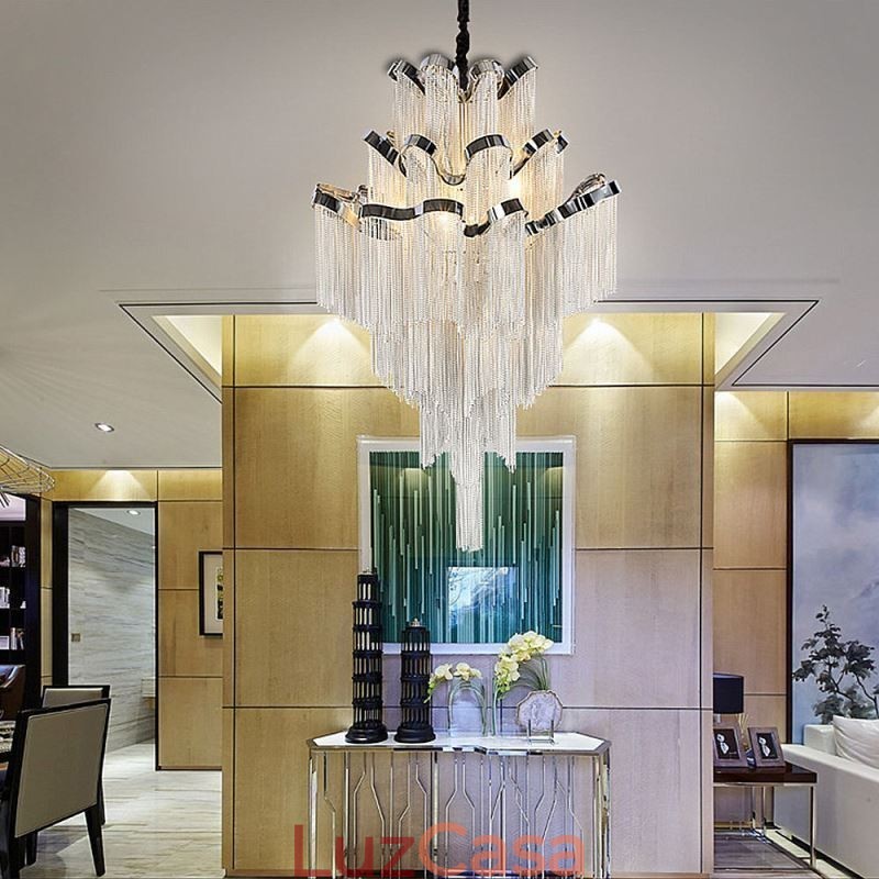 Luminária pendente moderna e elegante com borla