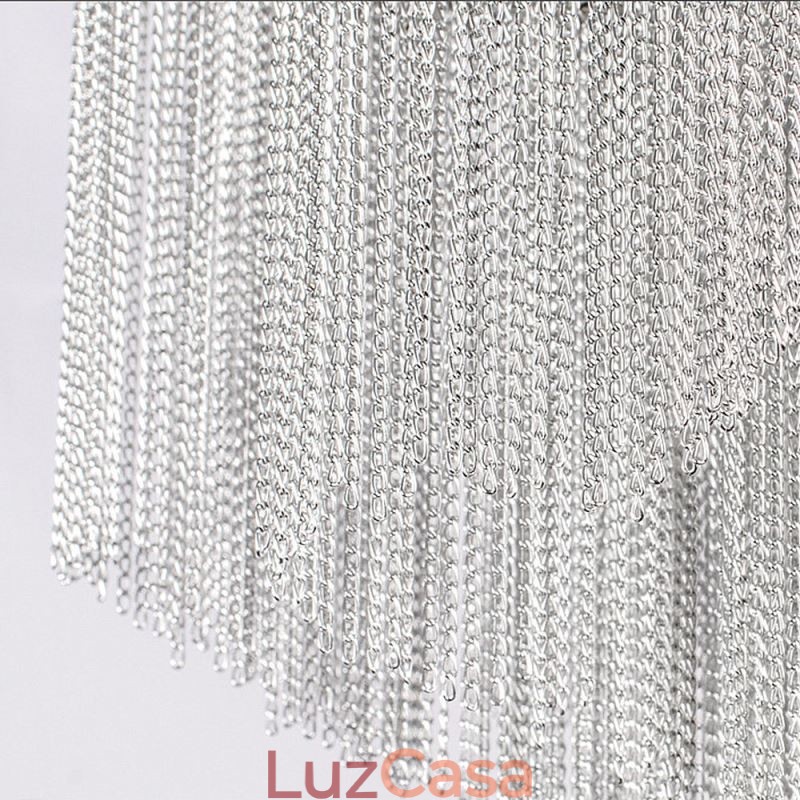 Luminária pendente moderna e elegante com borla
