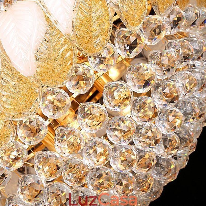 Grande lustre de cristal de luxo europeu com luz de teto dourada