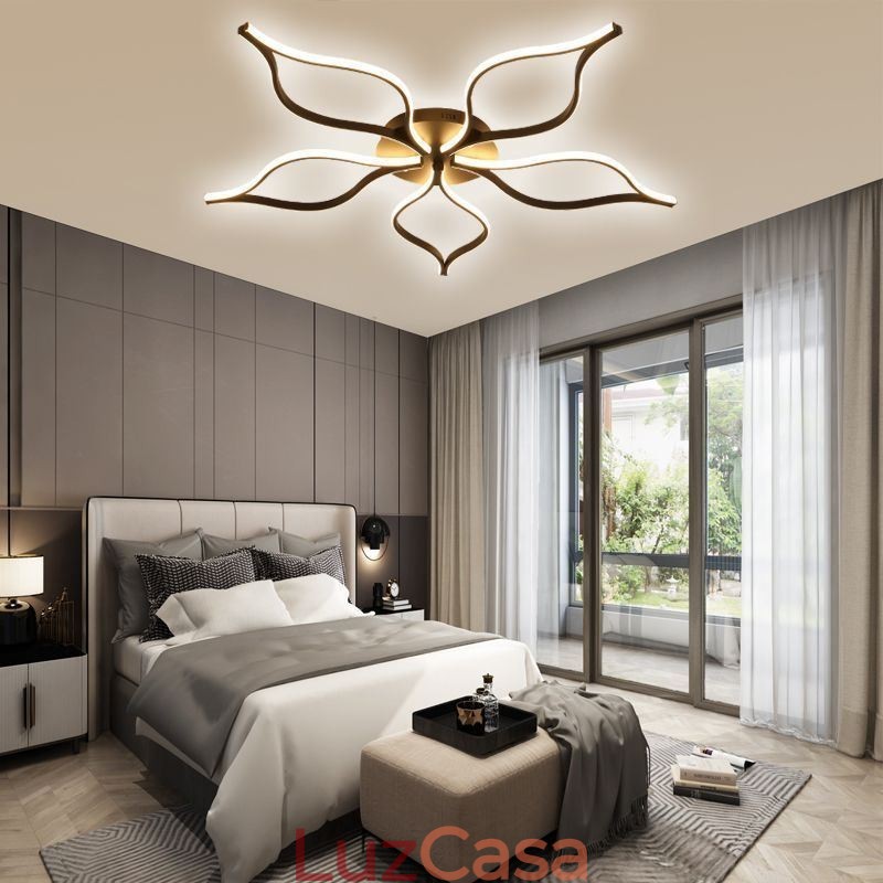 Luminária de teto minimalista com cinco folhas e flor embutida