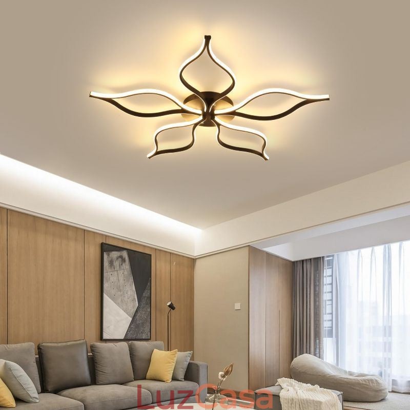 Luminária de teto minimalista com cinco folhas e flor embutida
