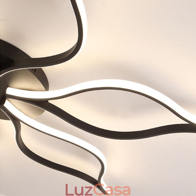 Luminária de teto minimalista com cinco folhas e flor embutida