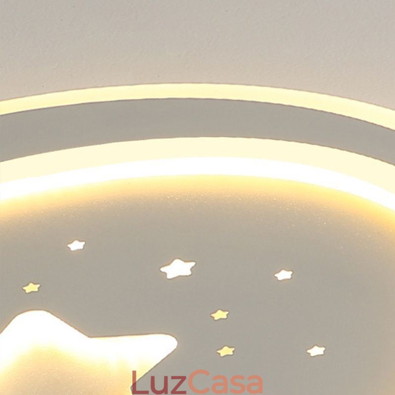 Luminária de teto embutida em formato de estrela