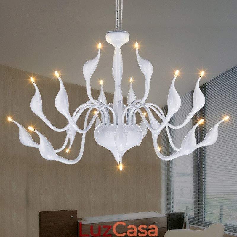 Lustre moderno de cisne de aço inoxidável com 18 luzes G4 com acabamento branco