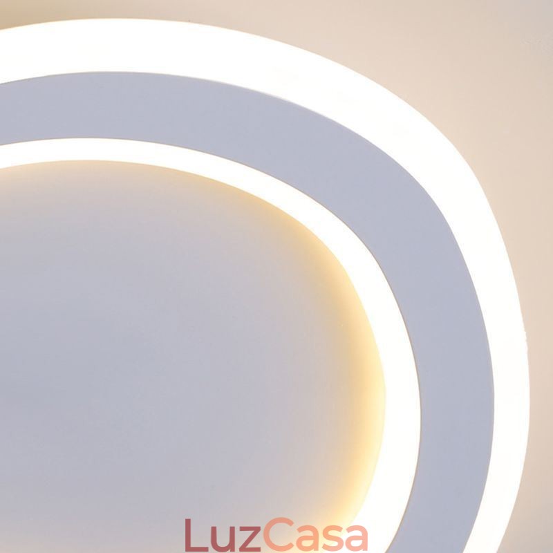 Luminária de teto em acrílico triangular embutida Spotlight