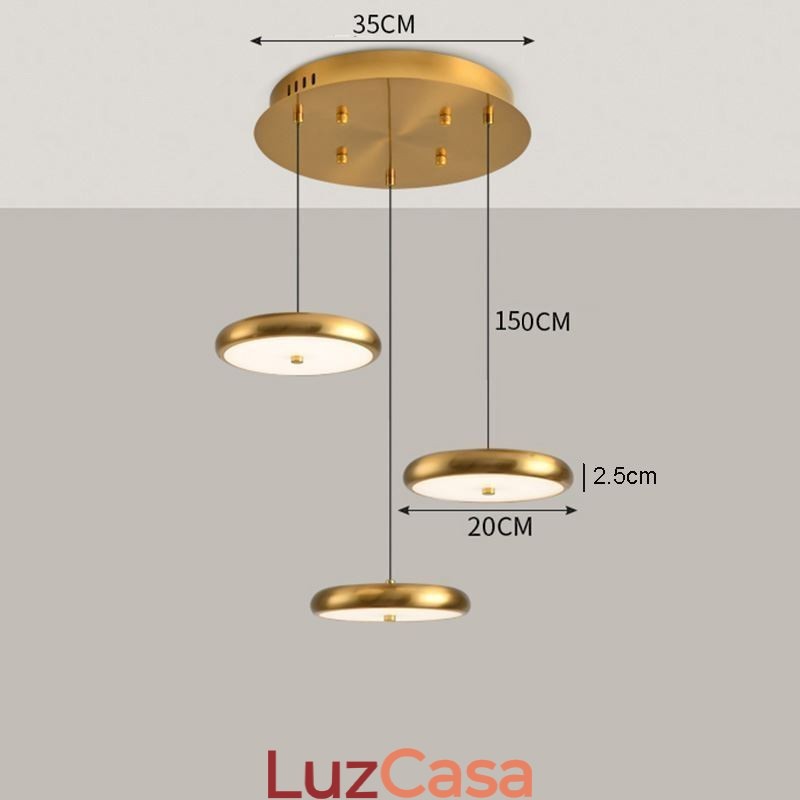 Luminária pendente com três luzes de cabeça redondas
