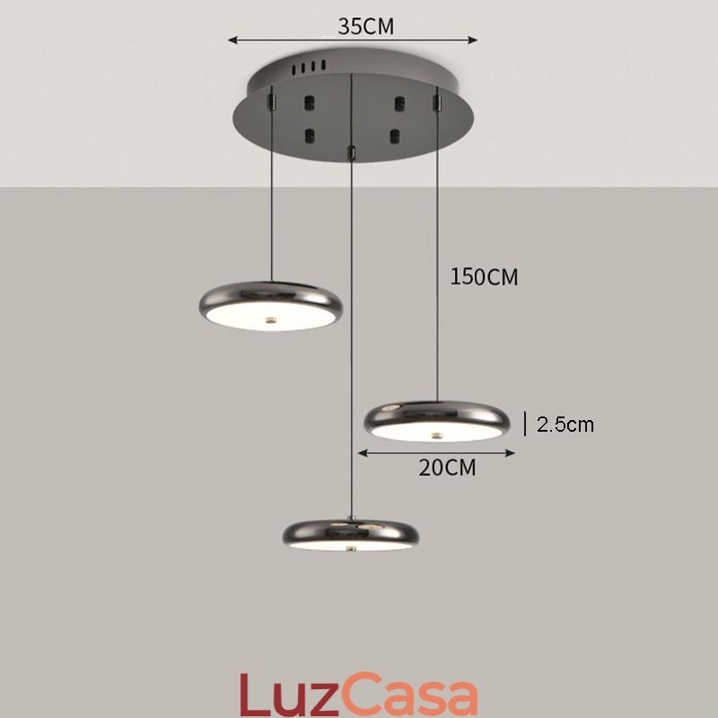Luminária pendente com três luzes de cabeça redondas