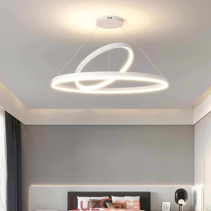 Luminária pendente moderna em forma de círculo com anéis em acrílico