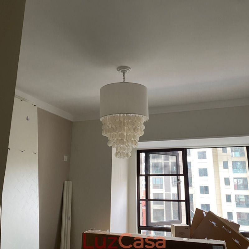 Luminária pendente contemporânea Jellyfish Shells Lighting com abajur cilíndrico