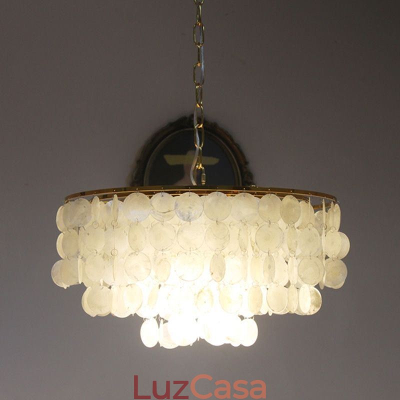 Luminária pendente de concha europeia