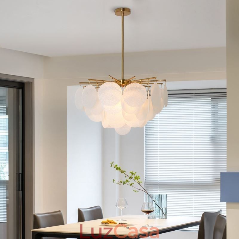 Luminária pendente moderna com 6 luzes e formato de vidro