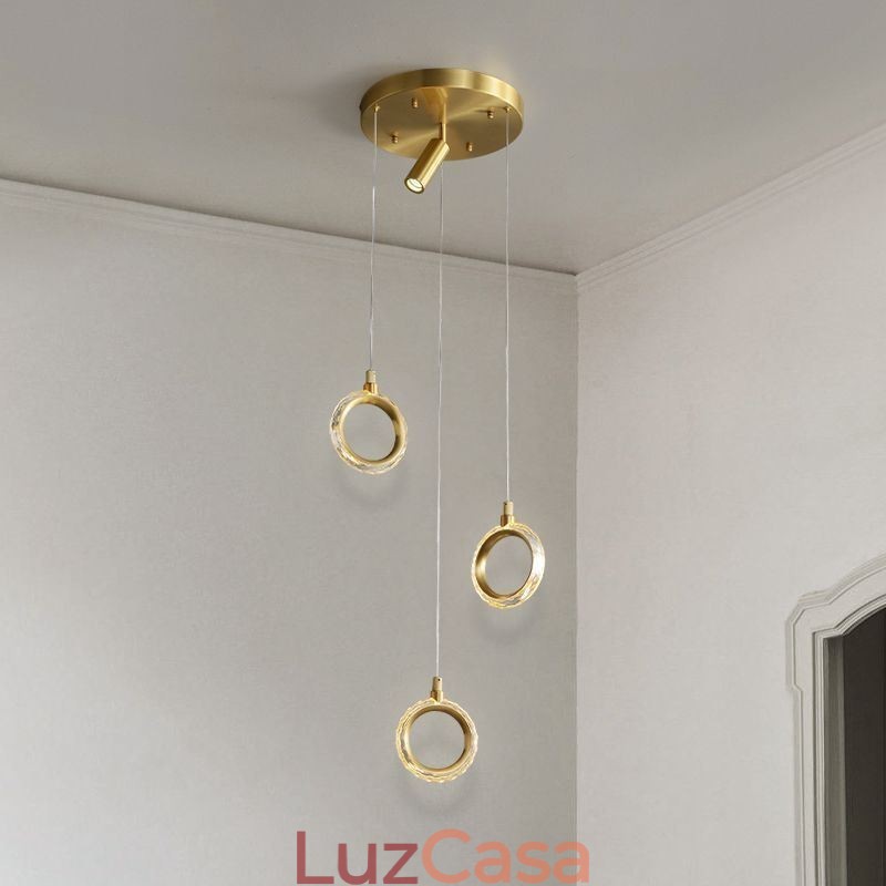 Luminária pendente de acrílico com anel de luz e holofote
