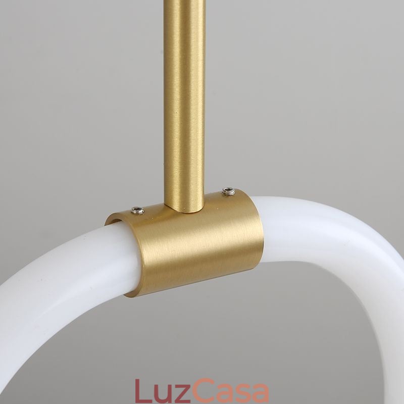 Luminária pendente simples e moderna de latão